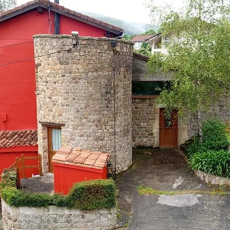 Albergue La Torre Santiurde de Reinosa Exterior photo